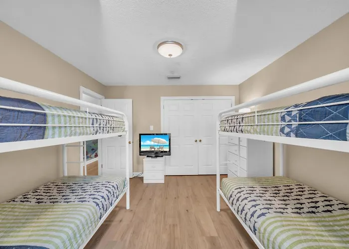 Dandy Sandy Sleeps 24 - Pets - Pools - Hot Tubs * Gulf Shores
