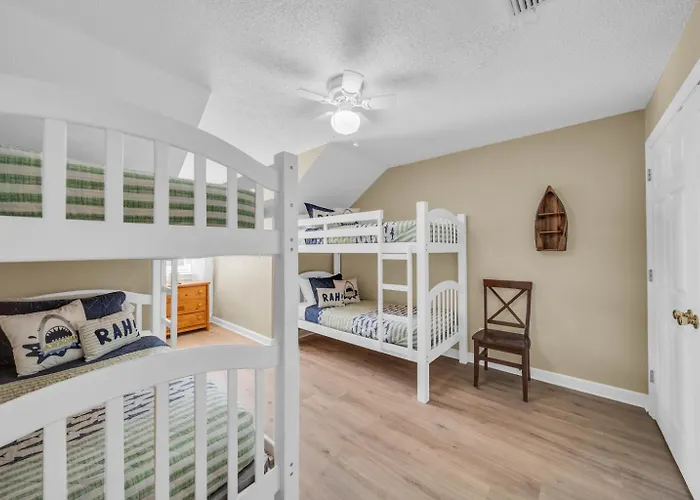 Dandy Sandy Sleeps 24 - Pets - Pools - Hot Tubs Country house