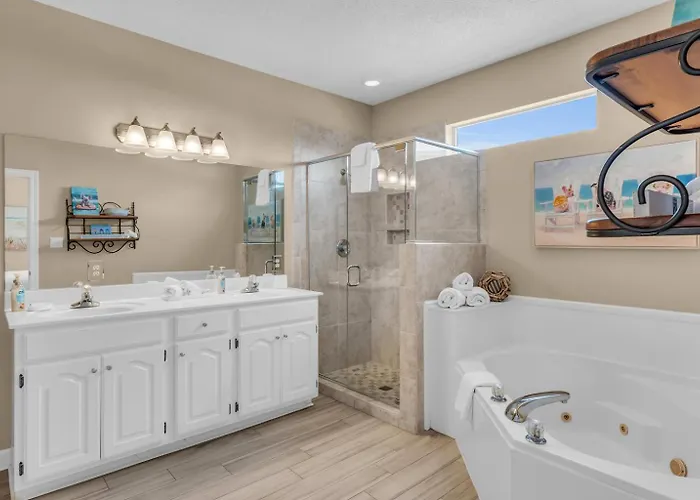 Dandy Sandy Sleeps 24 - Pets - Pools - Hot Tubs