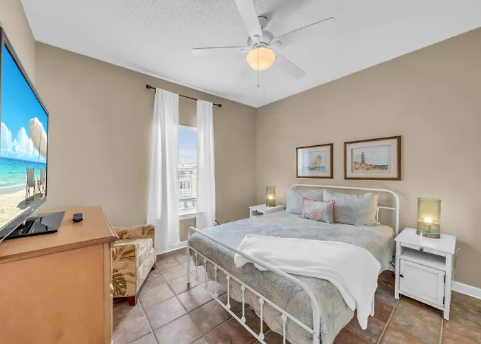 Dandy Sandy Sleeps 24 - Pets - Pools - Hot Tubs *