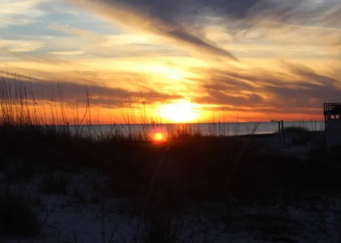 Dandy Sandy Sleeps 24 - Pets - Pools - Hot Tubs * Gulf Shores