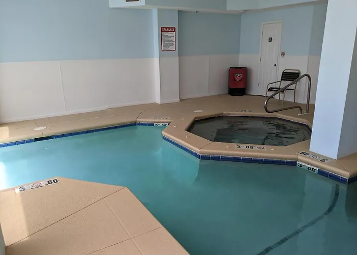 Dandy Sandy Sleeps 24 - Pets - Pools - Hot Tubs Gulf Shores